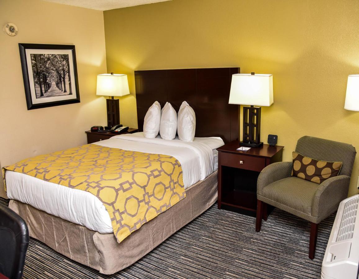 Baymont By Wyndham Columbus Ga Hotel Exterior photo