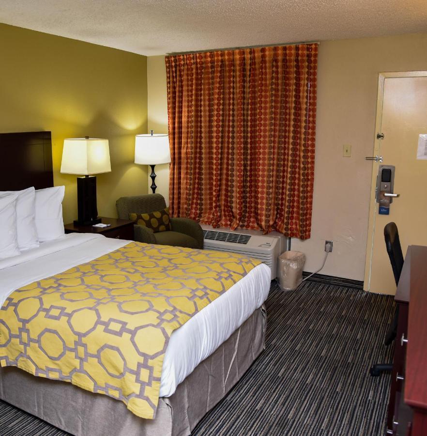 Baymont By Wyndham Columbus Ga Hotel Exterior photo