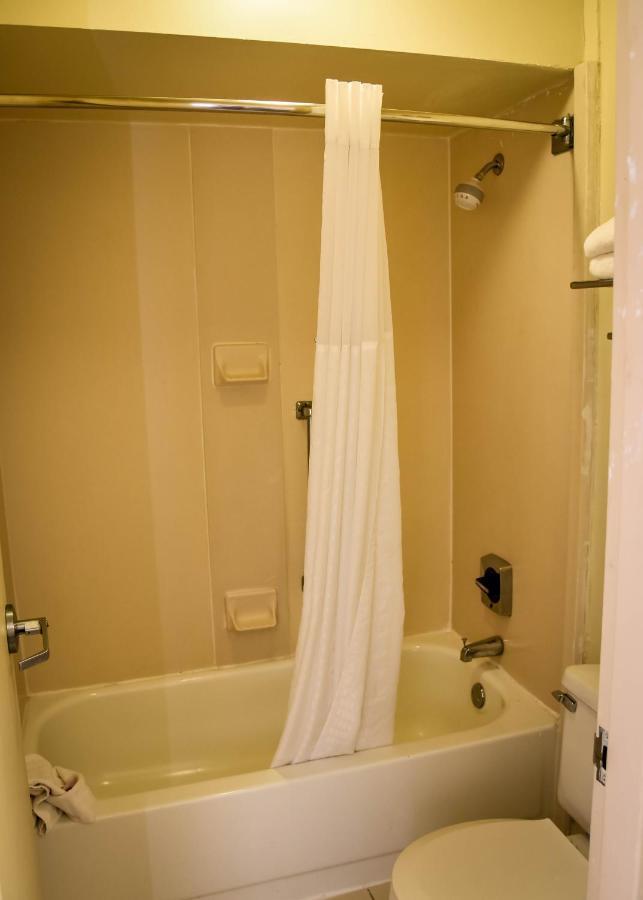 Baymont By Wyndham Columbus Ga Hotel Exterior photo