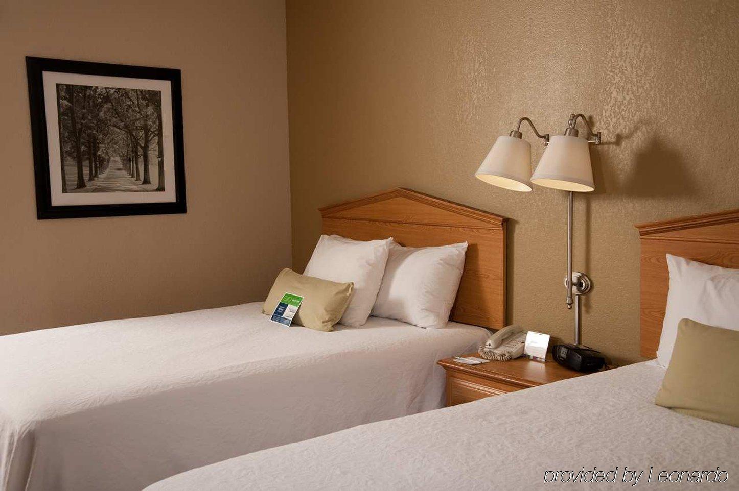 Baymont By Wyndham Columbus Ga Hotel Room photo